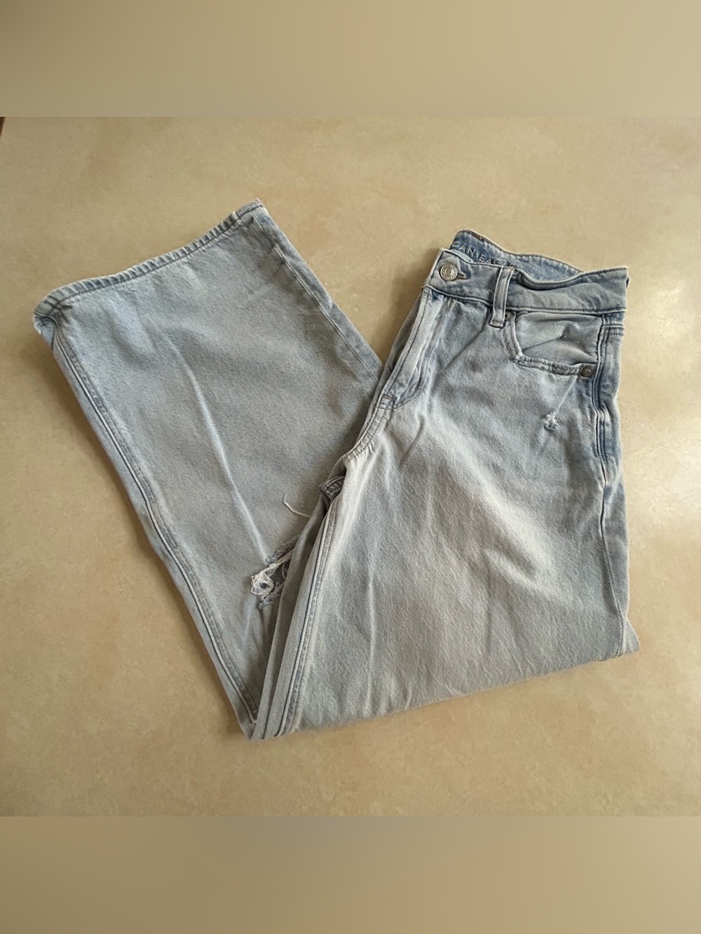 American Eagle Super High Rise Baggy Wide Leg Ankle Jeans 0 Light wash